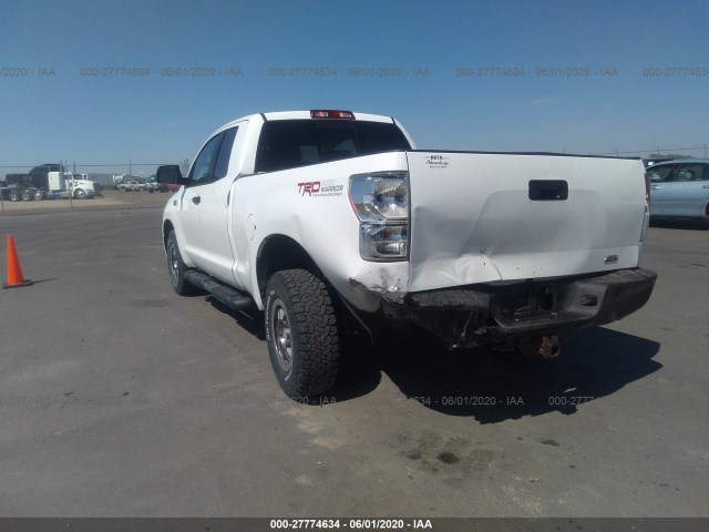 Photo 5 VIN: 5TFUW5F12BX180007 - TOYOTA TUNDRA 4WD TRUCK 