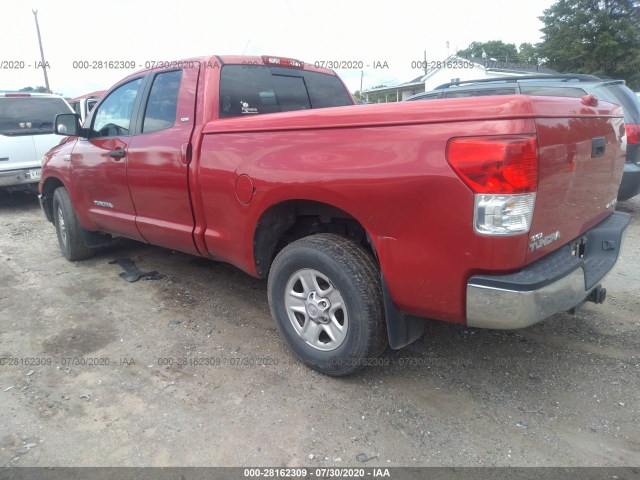 Photo 2 VIN: 5TFUW5F12BX186518 - TOYOTA TUNDRA 4WD TRUCK 