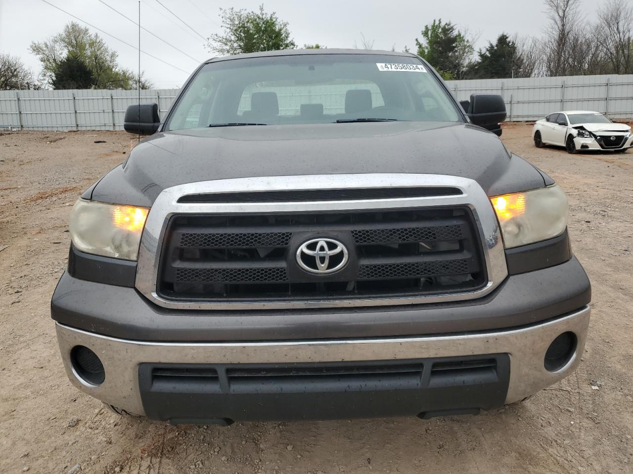 Photo 4 VIN: 5TFUW5F12CX246427 - TOYOTA TUNDRA 