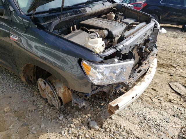 Photo 8 VIN: 5TFUW5F12DX317367 - TOYOTA TUNDRA DOU 