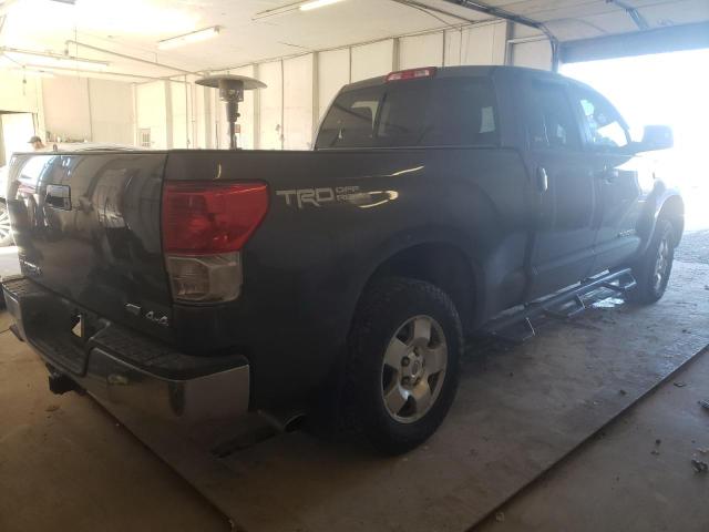 Photo 2 VIN: 5TFUW5F12DX322570 - TOYOTA TUNDRA 