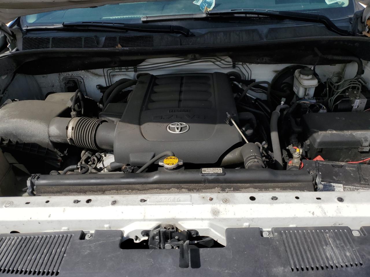 Photo 10 VIN: 5TFUW5F12FX427936 - TOYOTA TUNDRA 