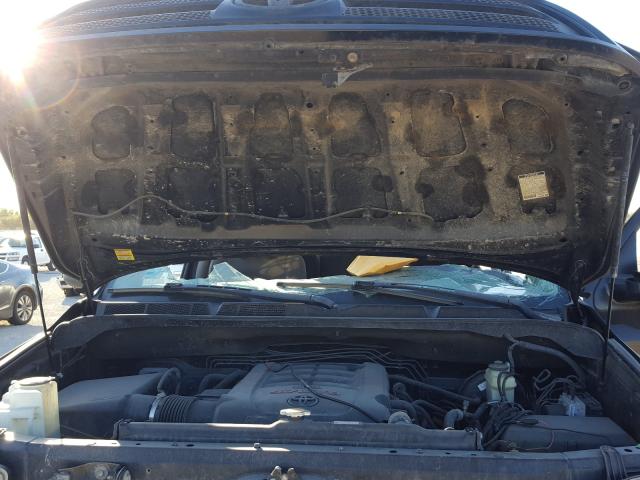 Photo 6 VIN: 5TFUW5F13AX112555 - TOYOTA TUNDRA DOU 