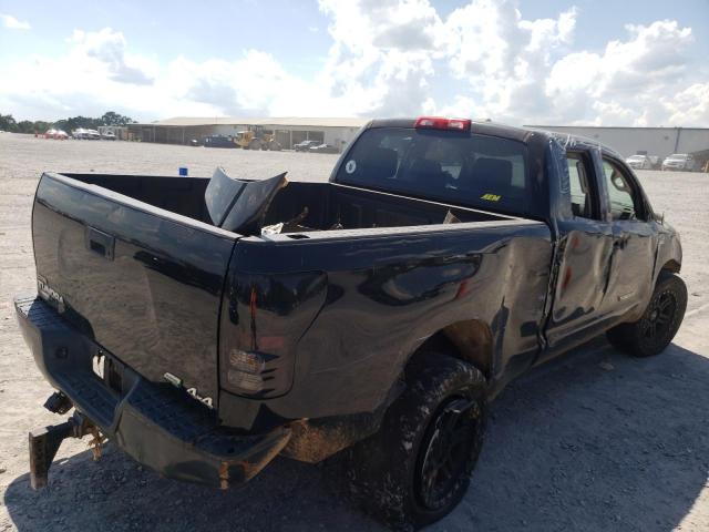 Photo 3 VIN: 5TFUW5F13AX145829 - TOYOTA TUNDRA DOU 