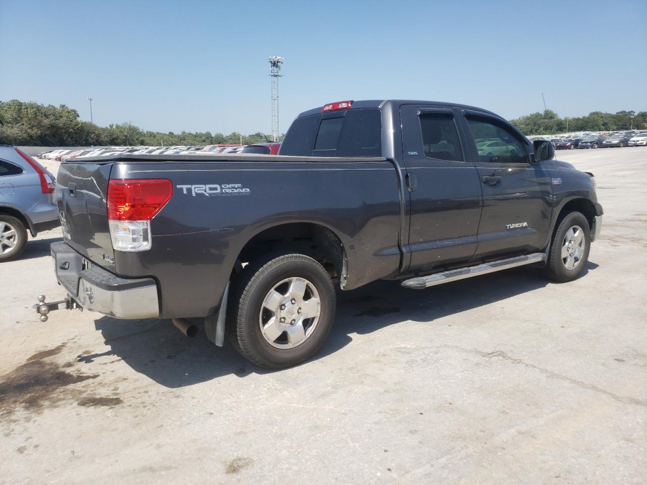 Photo 2 VIN: 5TFUW5F13BX160090 - TOYOTA TUNDRA 