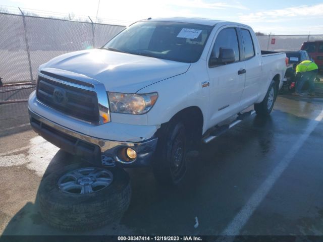 Photo 5 VIN: 5TFUW5F13BX165077 - TOYOTA TUNDRA 