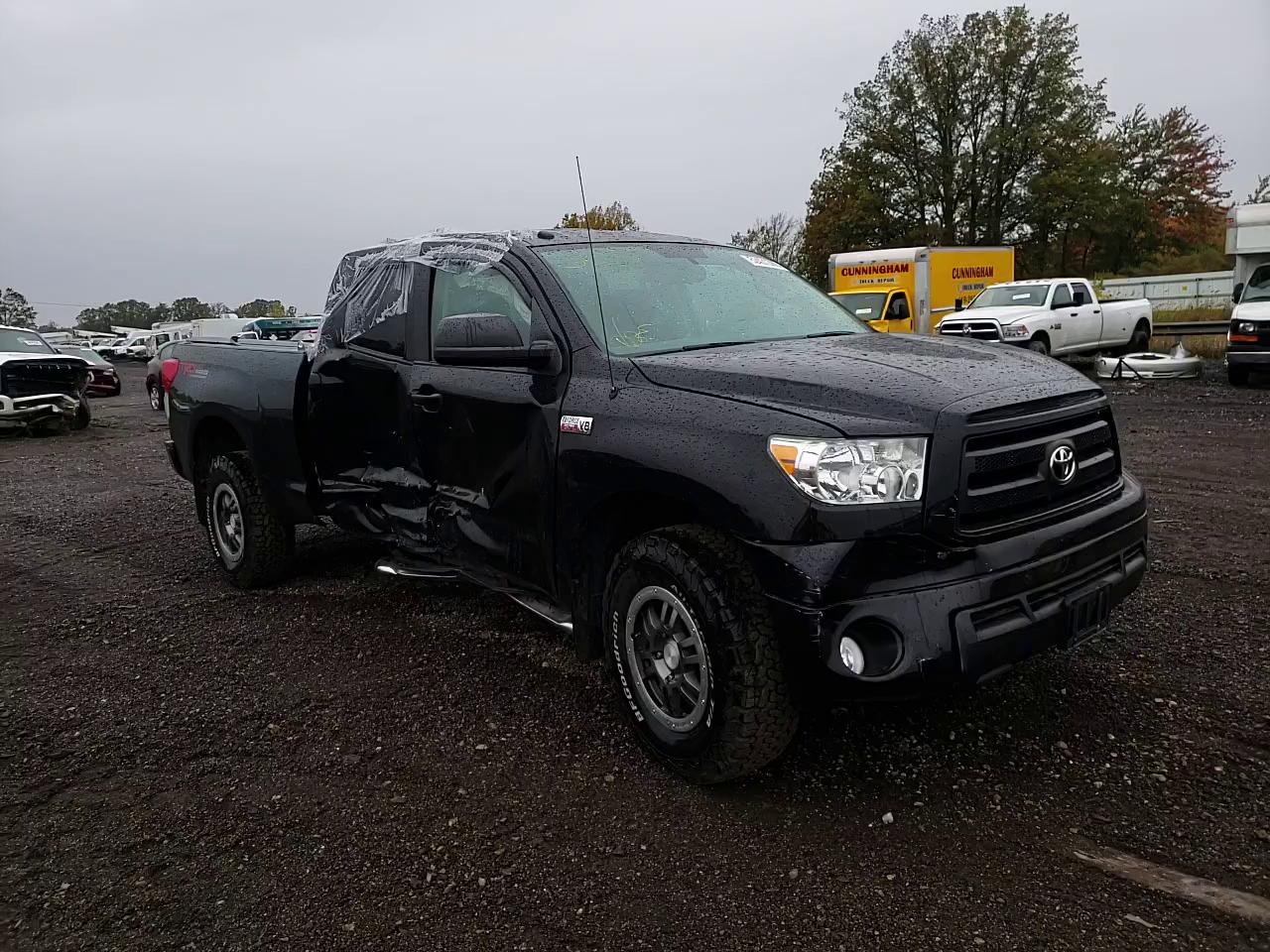 Photo 10 VIN: 5TFUW5F13BX195082 - TOYOTA TUNDRA DOU 