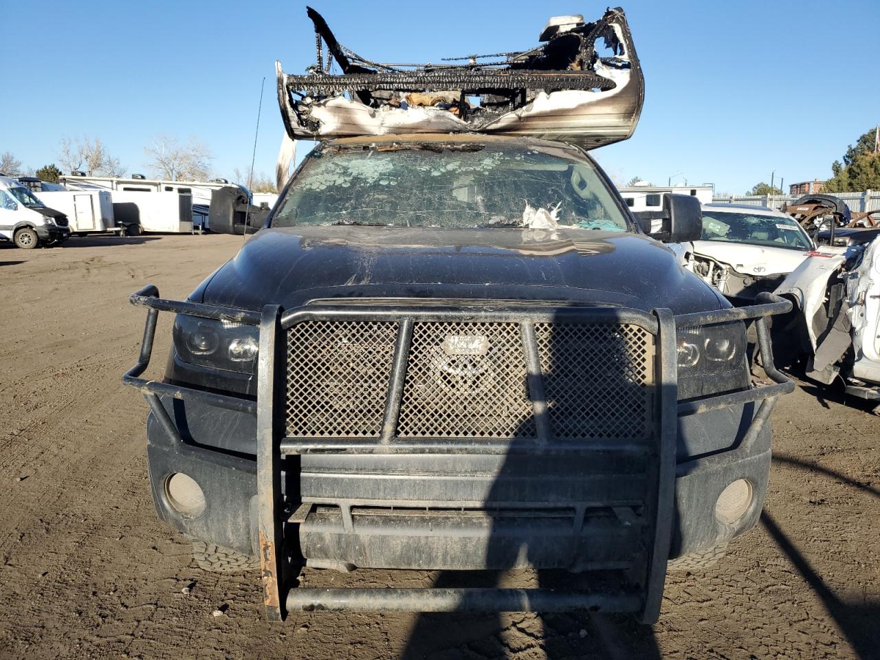 Photo 4 VIN: 5TFUW5F13DX317572 - TOYOTA TUNDRA 