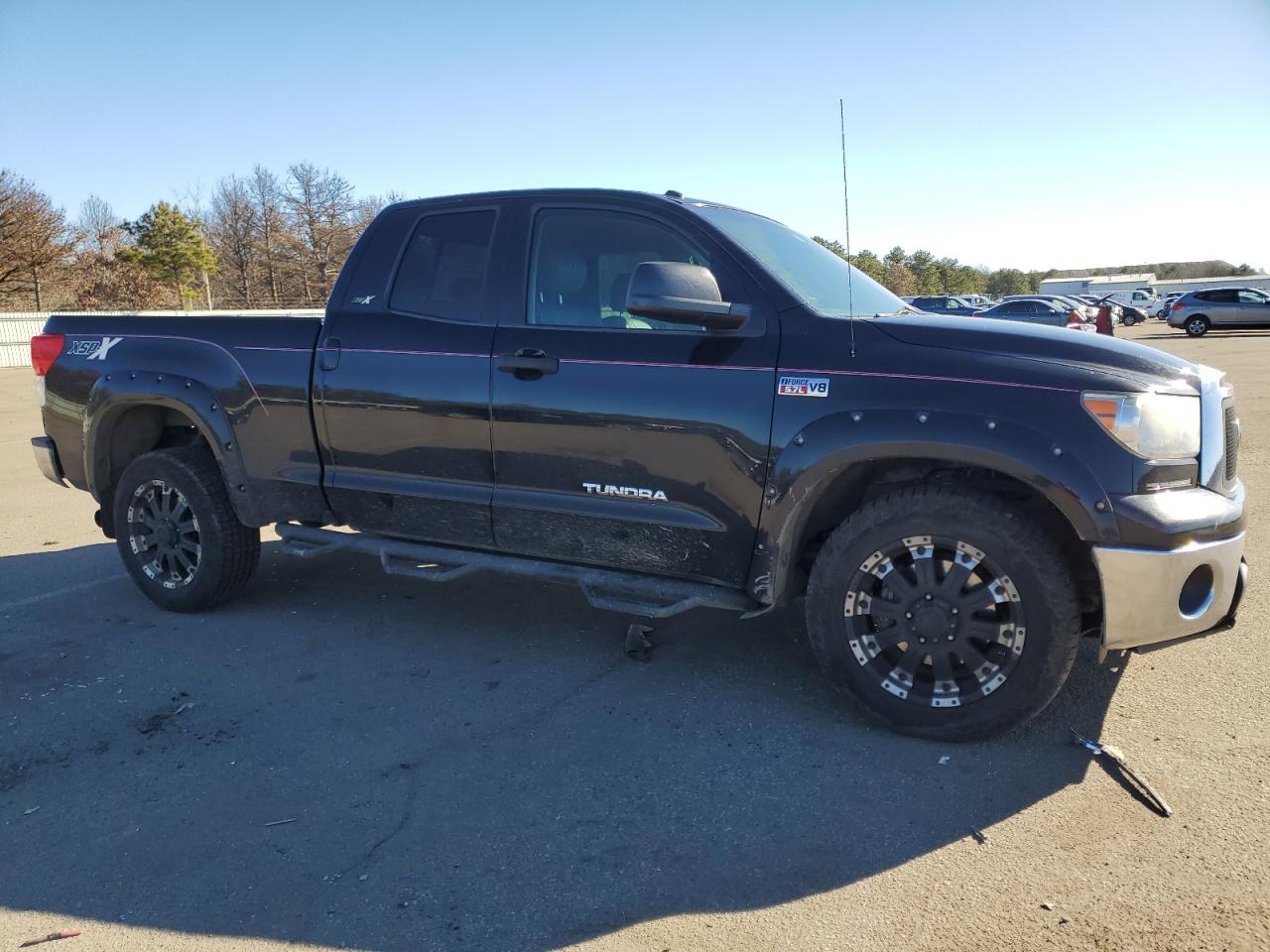 Photo 3 VIN: 5TFUW5F13DX318768 - TOYOTA TUNDRA 