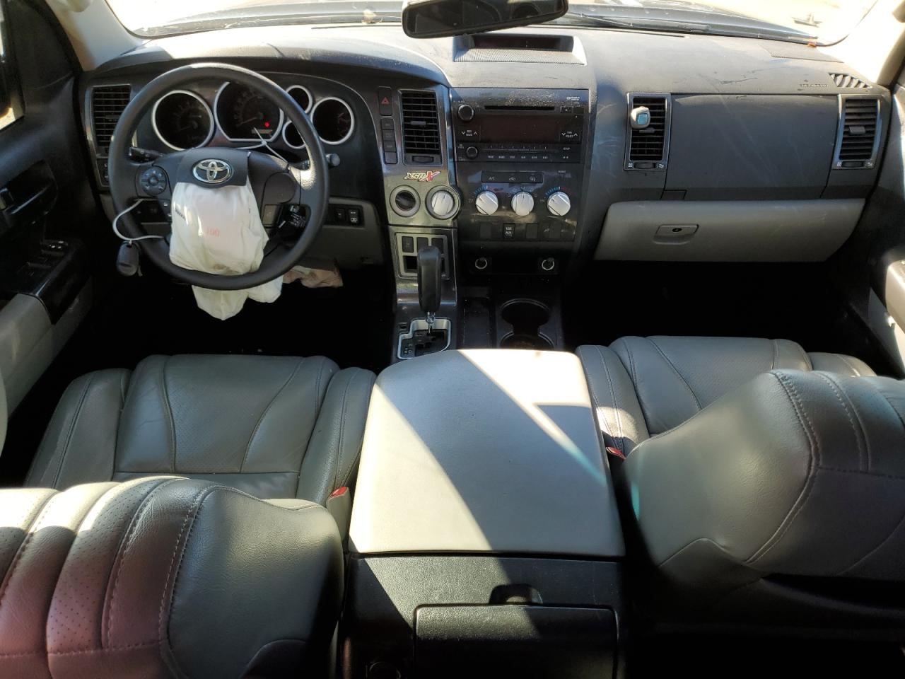 Photo 7 VIN: 5TFUW5F13DX318768 - TOYOTA TUNDRA 