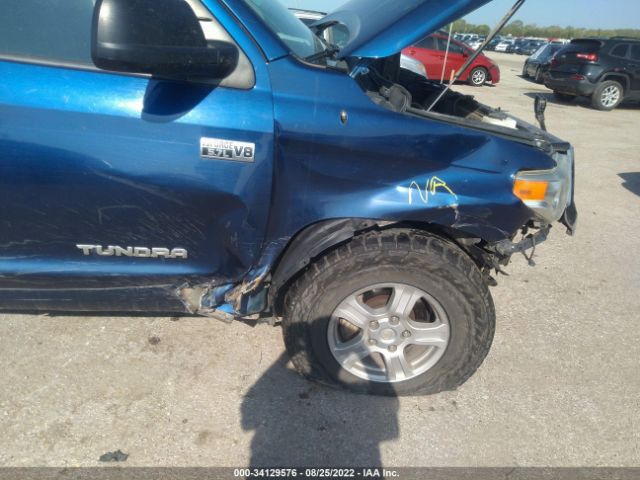 Photo 5 VIN: 5TFUW5F13EX369334 - TOYOTA TUNDRA 4WD TRUCK 