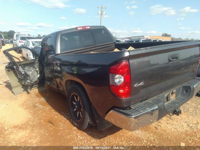 Photo 2 VIN: 5TFUW5F13GX500829 - TOYOTA TUNDRA 4WD TRUCK 