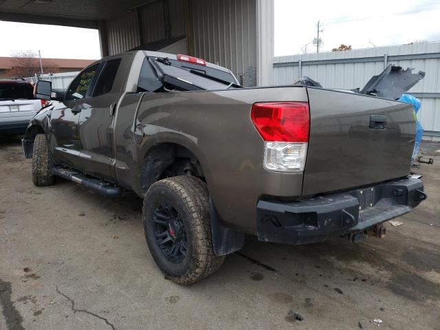 Photo 2 VIN: 5TFUW5F14AX119269 - TOYOTA TUNDRA DOU 