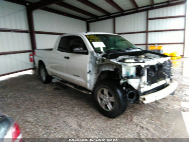 Photo 0 VIN: 5TFUW5F14AX137982 - TOYOTA TUNDRA 4WD TRUCK 