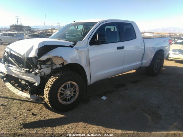 Photo 1 VIN: 5TFUW5F14BX167341 - TOYOTA TUNDRA 4WD TRUCK 