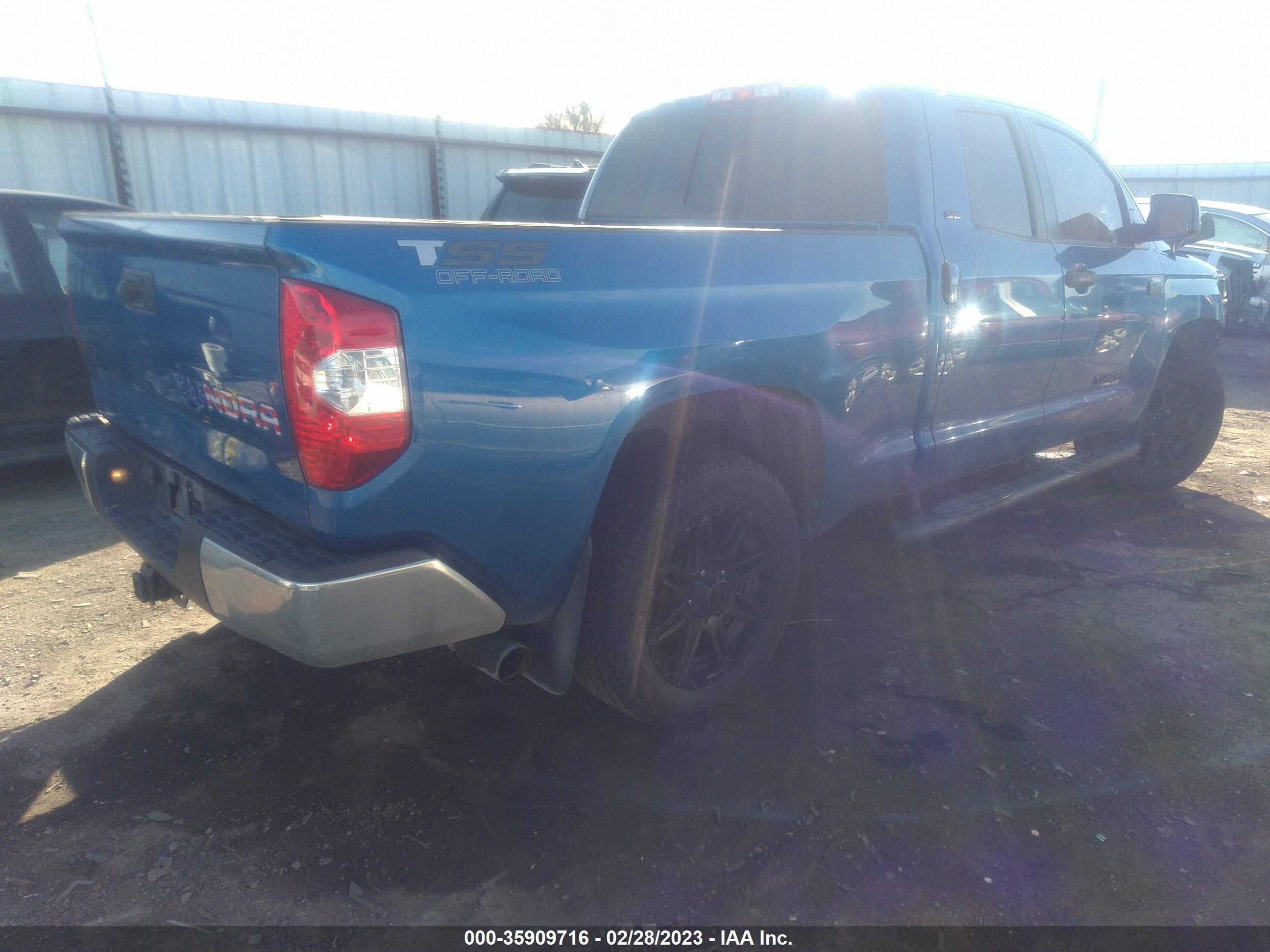 Photo 3 VIN: 5TFUW5F14HX662177 - TOYOTA TUNDRA 