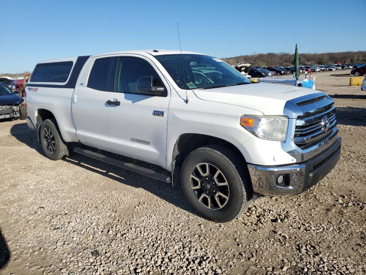 Photo 3 VIN: 5TFUW5F14HX663426 - TOYOTA TUNDRA 