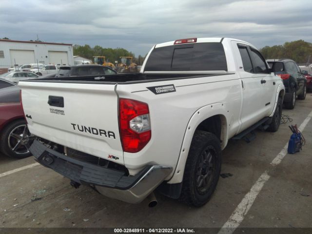 Photo 3 VIN: 5TFUW5F14JX762057 - TOYOTA TUNDRA 4WD 