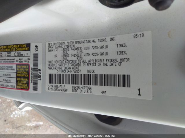 Photo 8 VIN: 5TFUW5F14JX762057 - TOYOTA TUNDRA 4WD 