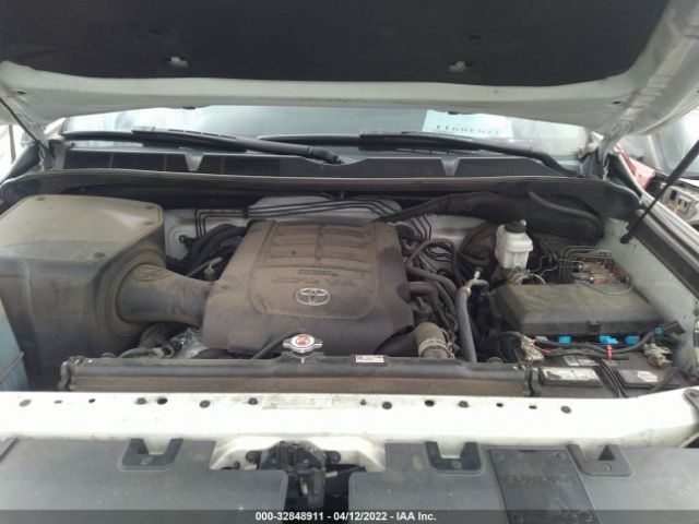 Photo 9 VIN: 5TFUW5F14JX762057 - TOYOTA TUNDRA 4WD 