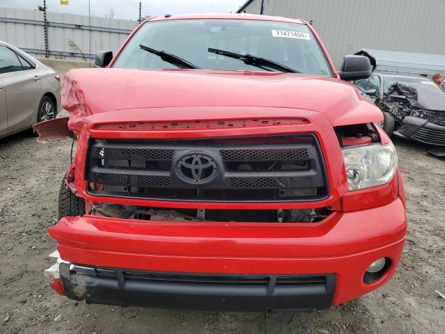 Photo 4 VIN: 5TFUW5F15AX157691 - TOYOTA TUNDRA DOU 