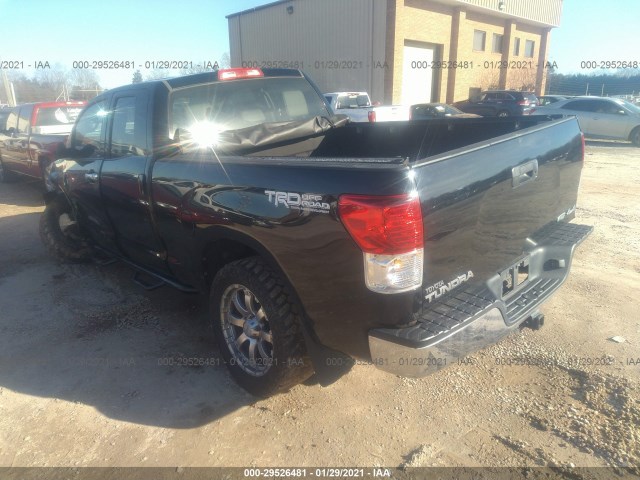 Photo 2 VIN: 5TFUW5F15CX213230 - TOYOTA TUNDRA 4WD TRUCK 