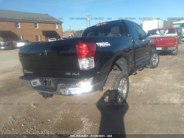 Photo 3 VIN: 5TFUW5F15CX213230 - TOYOTA TUNDRA 4WD TRUCK 