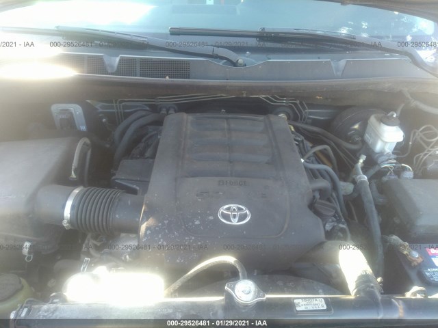 Photo 9 VIN: 5TFUW5F15CX213230 - TOYOTA TUNDRA 4WD TRUCK 