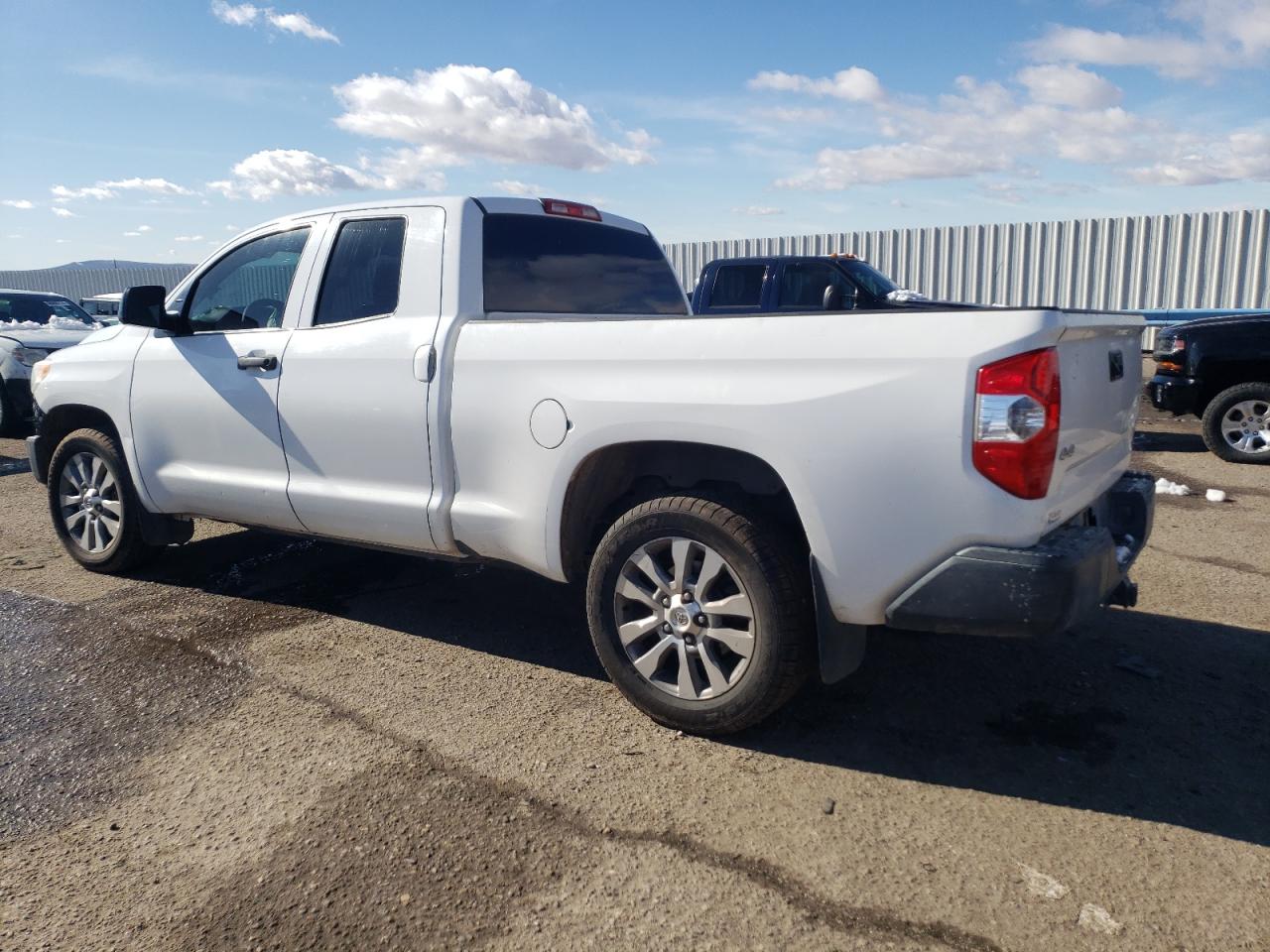 Photo 1 VIN: 5TFUW5F15EX396373 - TOYOTA TUNDRA 