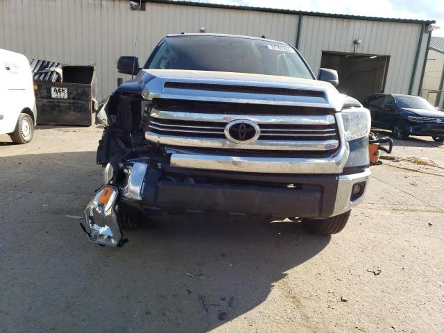 Photo 4 VIN: 5TFUW5F15GX579937 - TOYOTA TUNDRA DOU 