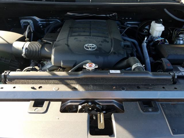 Photo 6 VIN: 5TFUW5F15KX785171 - TOYOTA TUNDRA DOU 