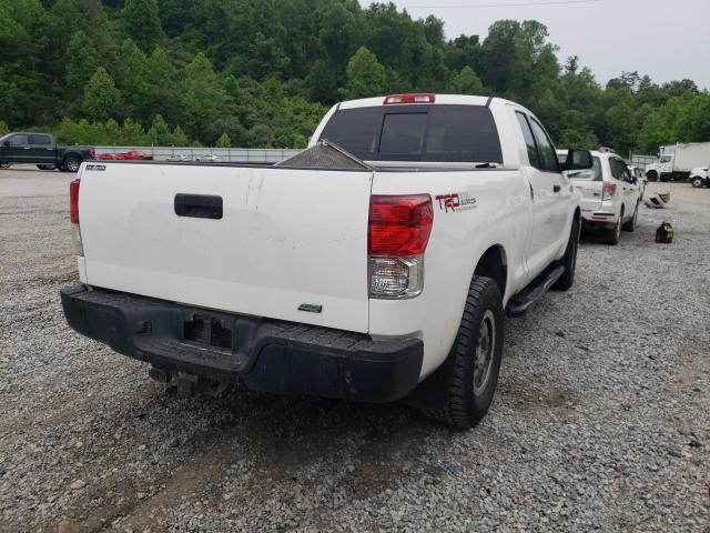 Photo 3 VIN: 5TFUW5F16AX105440 - TOYOTA TUNDRA DOU 