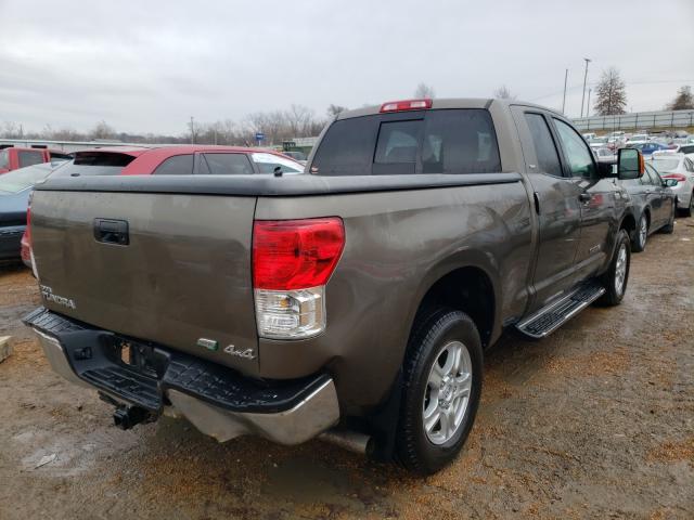 Photo 3 VIN: 5TFUW5F16AX126353 - TOYOTA TUNDRA DOU 