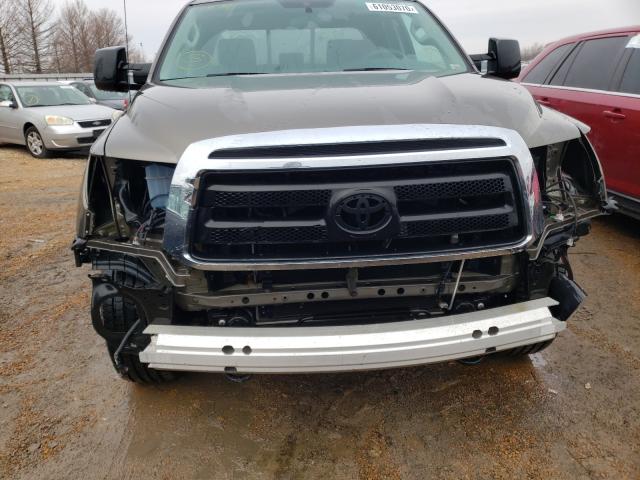 Photo 8 VIN: 5TFUW5F16AX126353 - TOYOTA TUNDRA DOU 