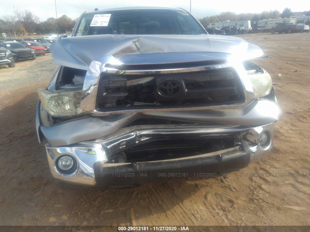 Photo 5 VIN: 5TFUW5F16AX132573 - TOYOTA TUNDRA 4WD TRUCK 