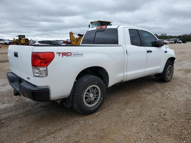 Photo 2 VIN: 5TFUW5F16BX163212 - TOYOTA TUNDRA DOU 