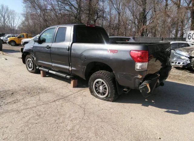 Photo 2 VIN: 5TFUW5F16CX264039 - TOYOTA TUNDRA 4WD TRUCK 