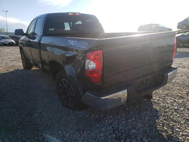 Photo 2 VIN: 5TFUW5F16KX817514 - TOYOTA TUNDRA DOU 