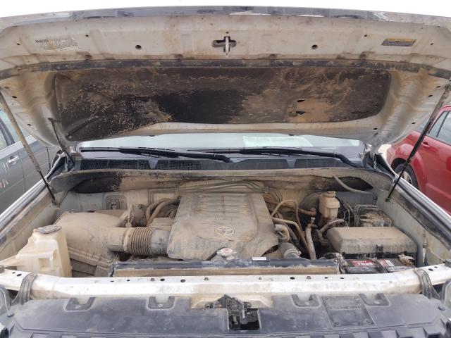 Photo 6 VIN: 5TFUW5F16KX836757 - TOYOTA TUNDRA DOU 