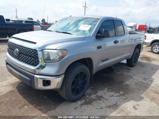 Photo 1 VIN: 5TFUW5F16KX856975 - TOYOTA TUNDRA 