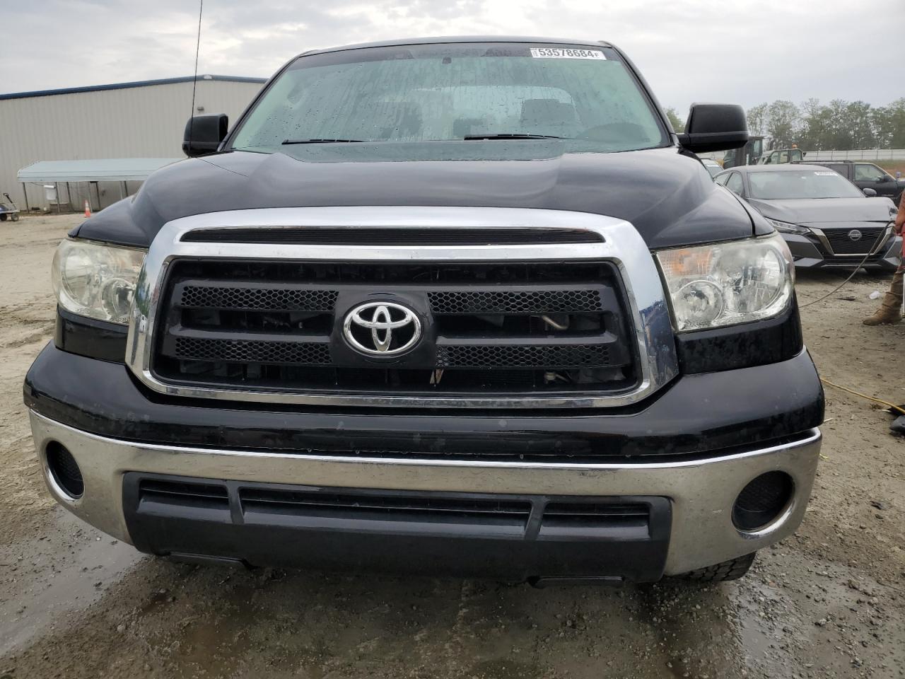 Photo 4 VIN: 5TFUW5F17BX199037 - TOYOTA TUNDRA 