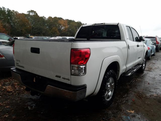 Photo 3 VIN: 5TFUW5F17BX209694 - TOYOTA TUNDRA DOU 