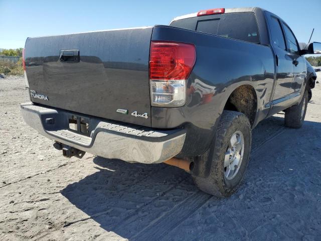 Photo 3 VIN: 5TFUW5F17CX228425 - TOYOTA TUNDRA DOU 