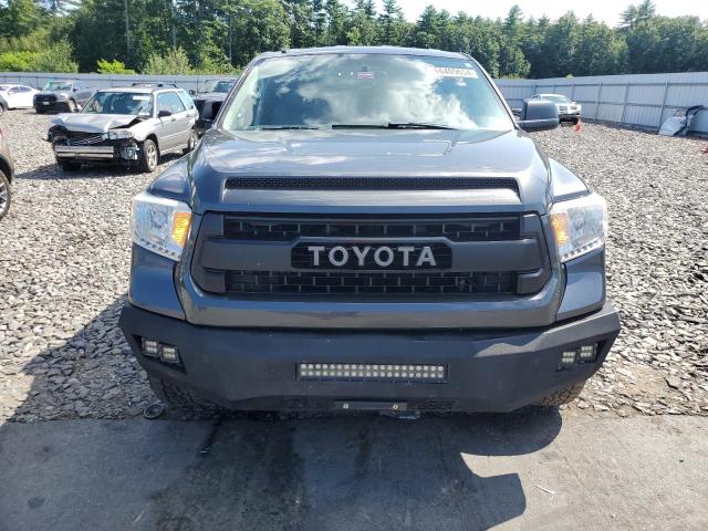 Photo 4 VIN: 5TFUW5F17FX438933 - TOYOTA TUNDRA DOU 