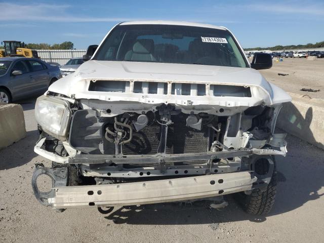 Photo 4 VIN: 5TFUW5F17FX445980 - TOYOTA TUNDRA 