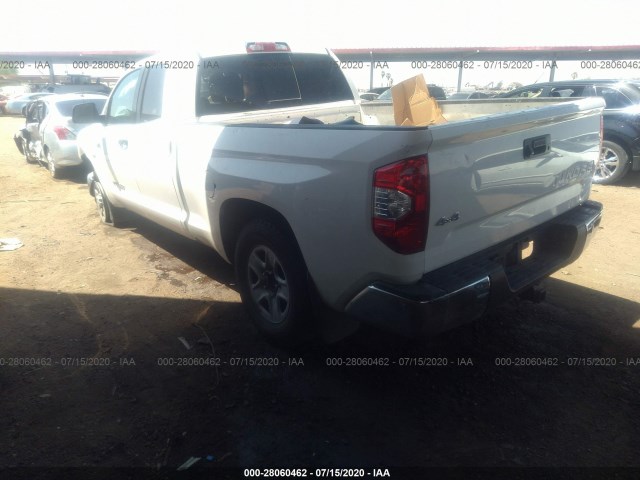 Photo 2 VIN: 5TFUW5F17GX561665 - TOYOTA TUNDRA 4WD TRUCK 