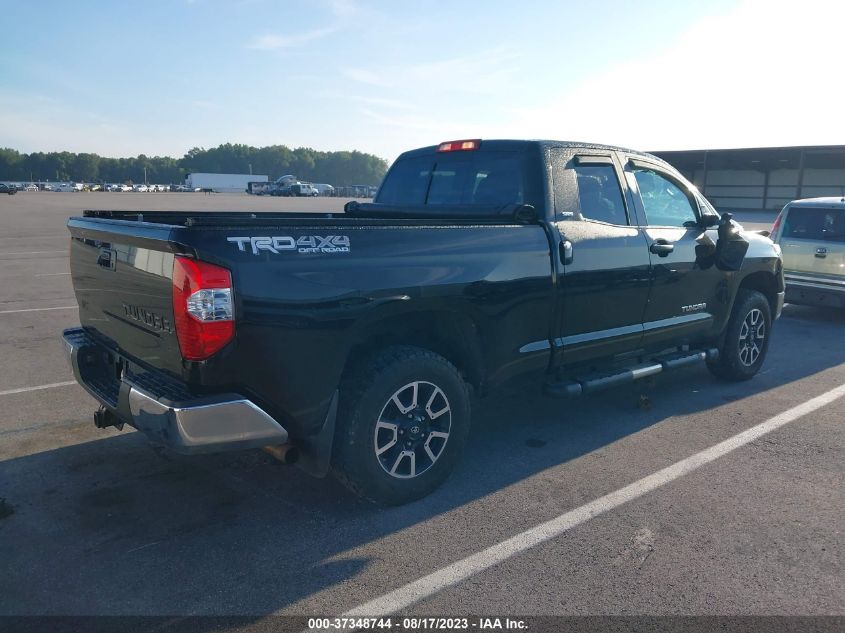 Photo 3 VIN: 5TFUW5F17JX700636 - TOYOTA TUNDRA 