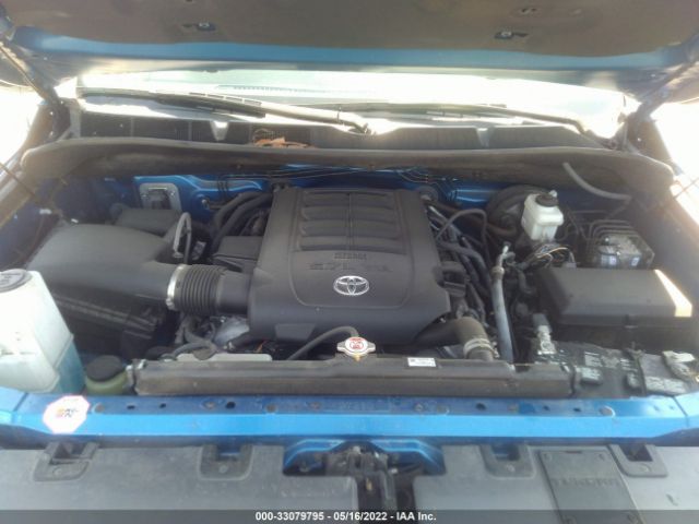 Photo 9 VIN: 5TFUW5F17JX713015 - TOYOTA TUNDRA 4WD 