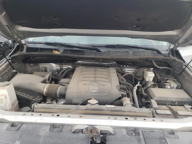 Photo 6 VIN: 5TFUW5F17JX724080 - TOYOTA TUNDRA DOU 