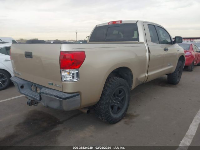 Photo 3 VIN: 5TFUW5F18AX104838 - TOYOTA TUNDRA 